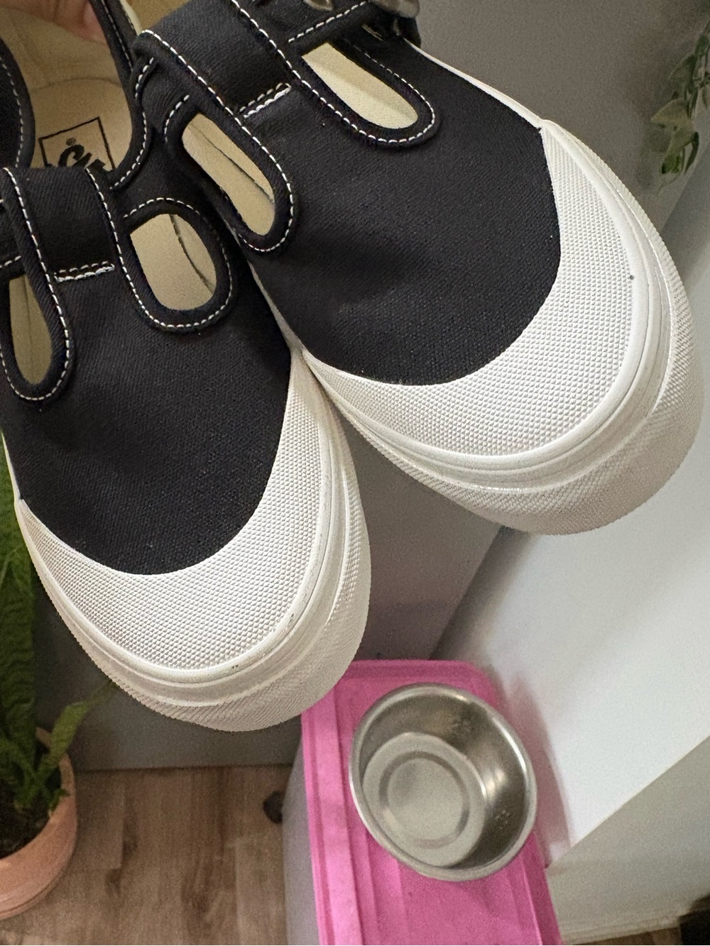 Vans Maryjane sneakers size 8 - Picture 3 of 4